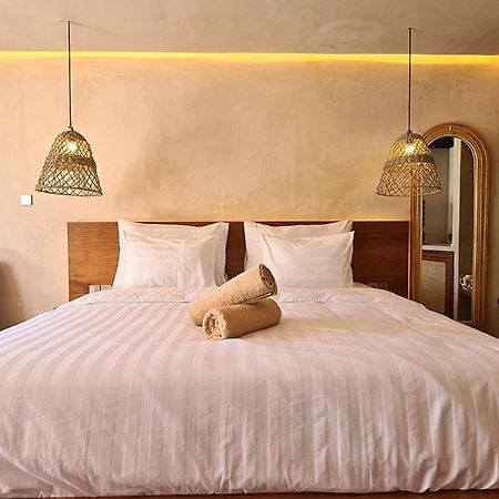 Shore Thing Gili Air Beachfront Apartment エクステリア 写真