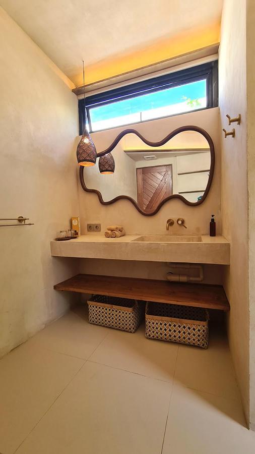 Shore Thing Gili Air Beachfront Apartment エクステリア 写真