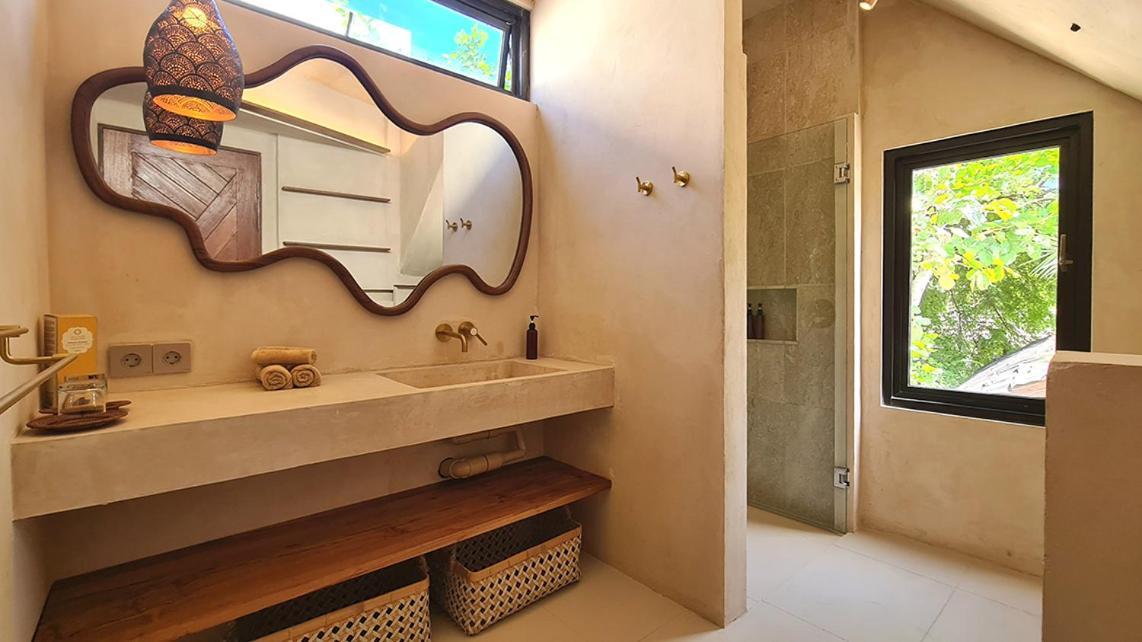 Shore Thing Gili Air Beachfront Apartment エクステリア 写真