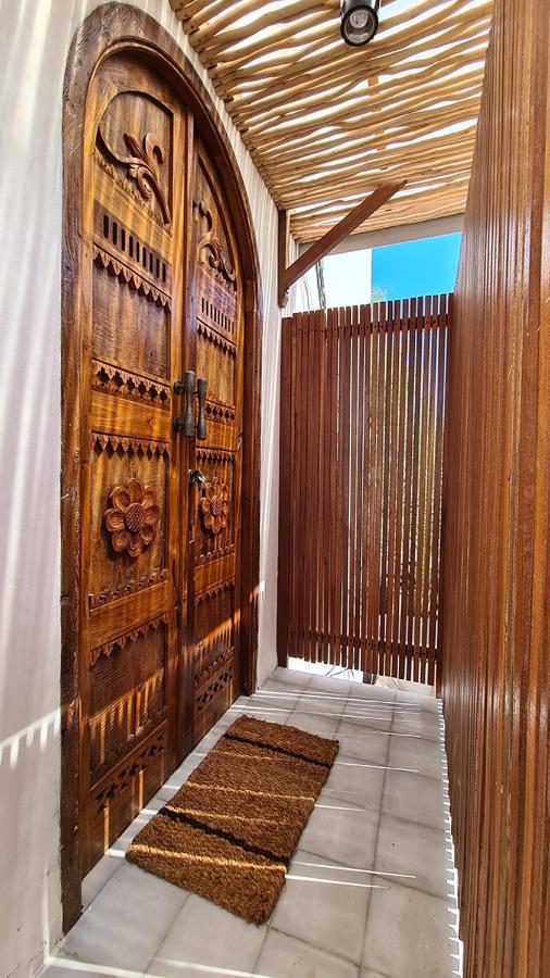 Shore Thing Gili Air Beachfront Apartment エクステリア 写真
